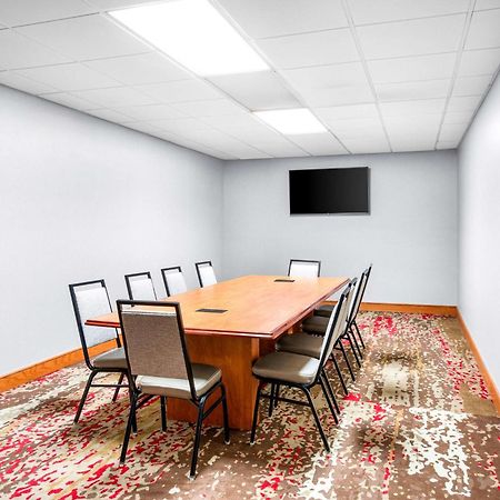 Hampton Inn Grand Rapids/North Walker Zewnętrze zdjęcie