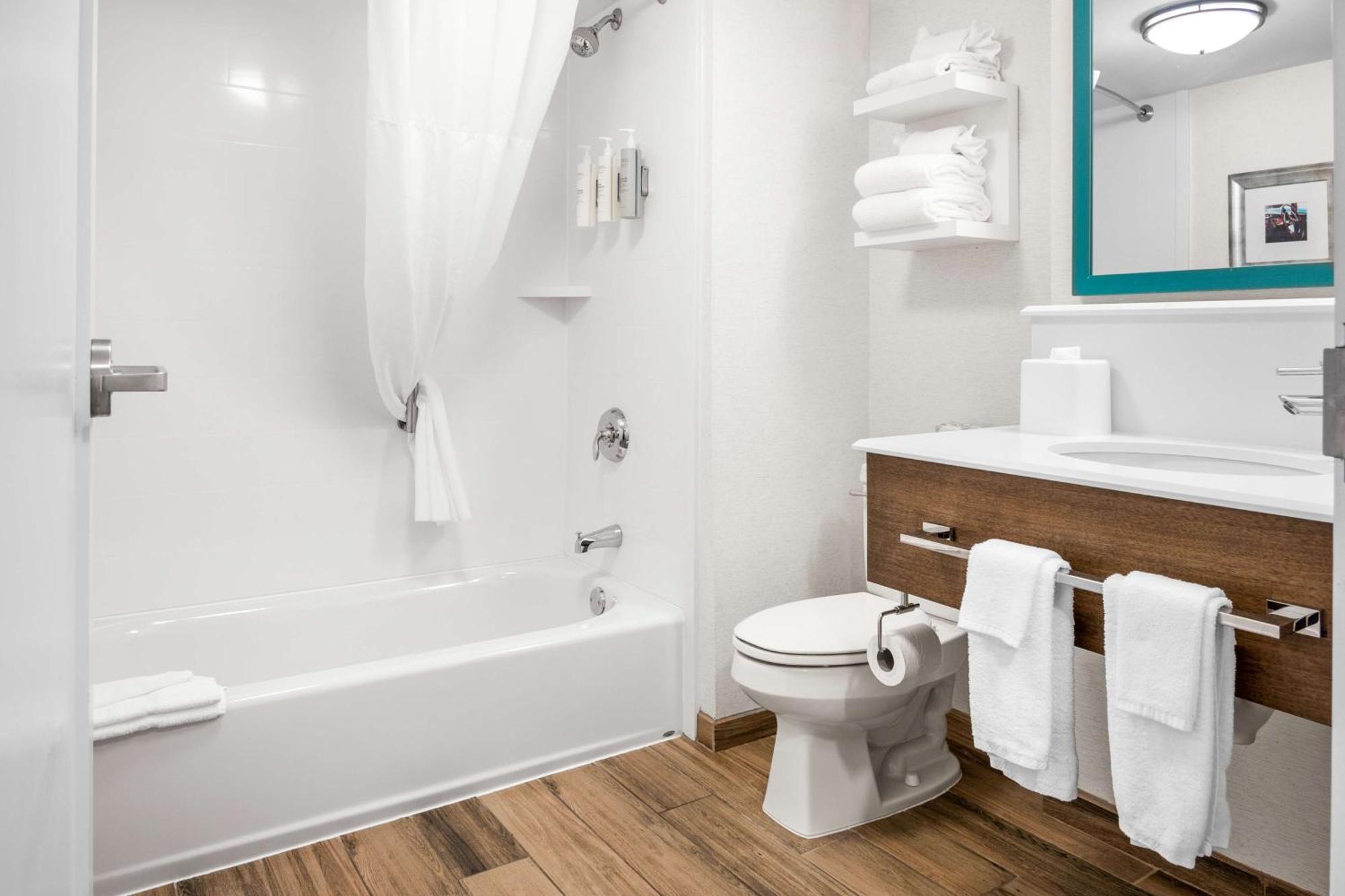Hampton Inn Grand Rapids/North Walker Zewnętrze zdjęcie