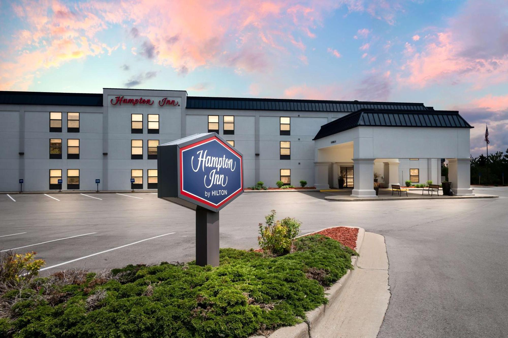 Hampton Inn Grand Rapids/North Walker Zewnętrze zdjęcie