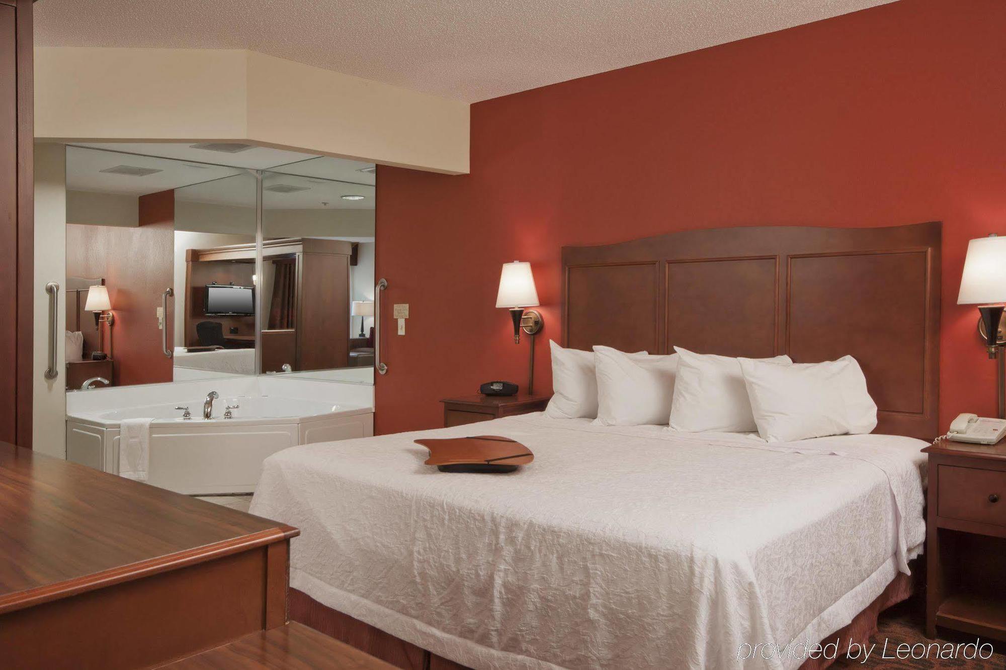 Hampton Inn Grand Rapids/North Walker Zewnętrze zdjęcie