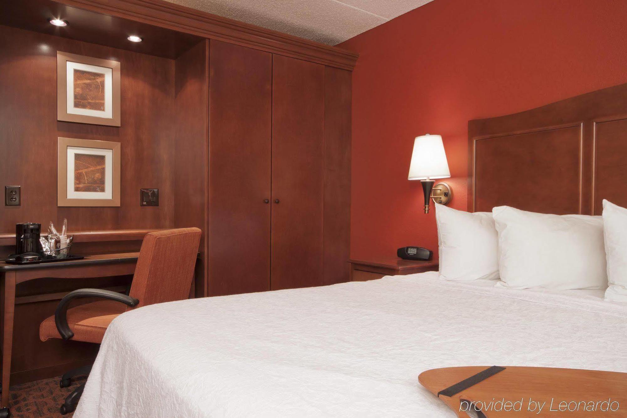 Hampton Inn Grand Rapids/North Walker Zewnętrze zdjęcie